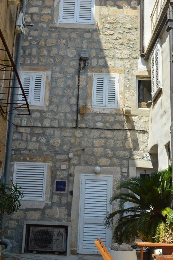Lovely Holiday House Othello Next To The Buza Beach Dubrovnik Exterior photo