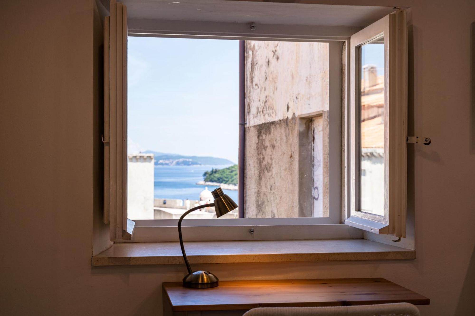Lovely Holiday House Othello Next To The Buza Beach Dubrovnik Exterior photo